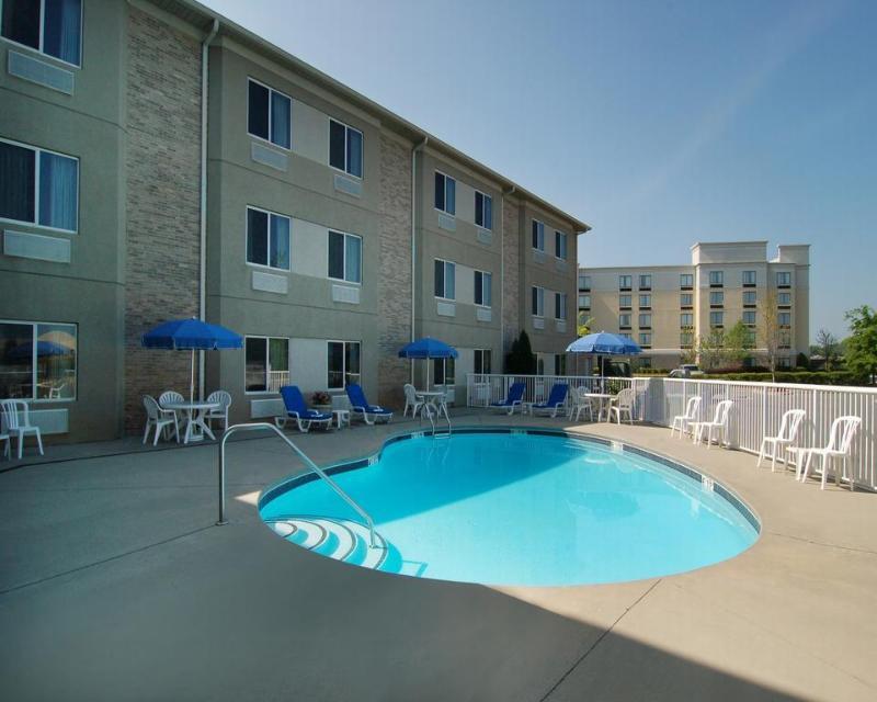 Sleep Inn & Suites At Concord Mills Exterior photo